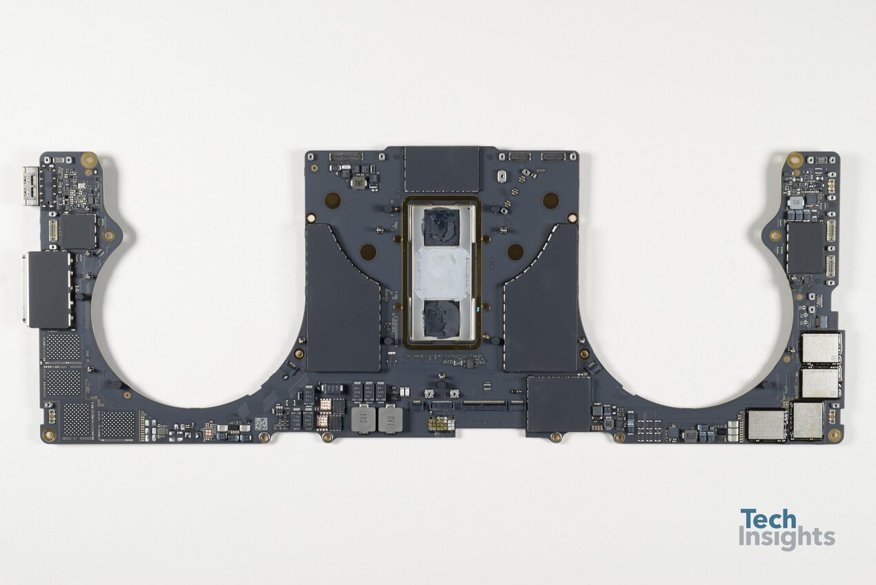 The main board houses the 64-bit deca-core applications processor, main memory and electronic components of the Apple Macbook Pro 16.