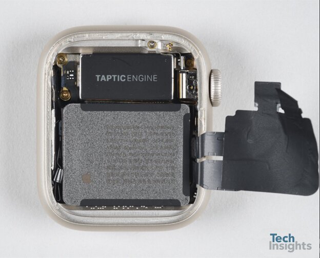 Figure 2: Teardown images of Apple Smartwatch Series 7 (41 mm) after removing the display.