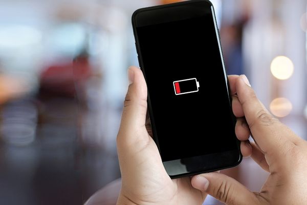 Minimizing Battery Degradation in Smartphones