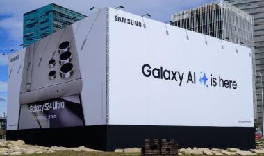 Samsung Leads Pro AI Generative Smartphone Revolution